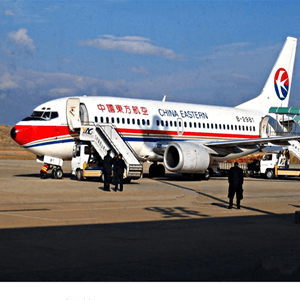腾冲驼峰机场货运航空快运业稳步发展的原因是什么？
